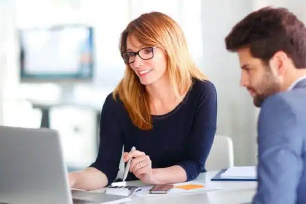Les avantages clés d’investir dans la formation des employés pour booster la performance de votre entreprise