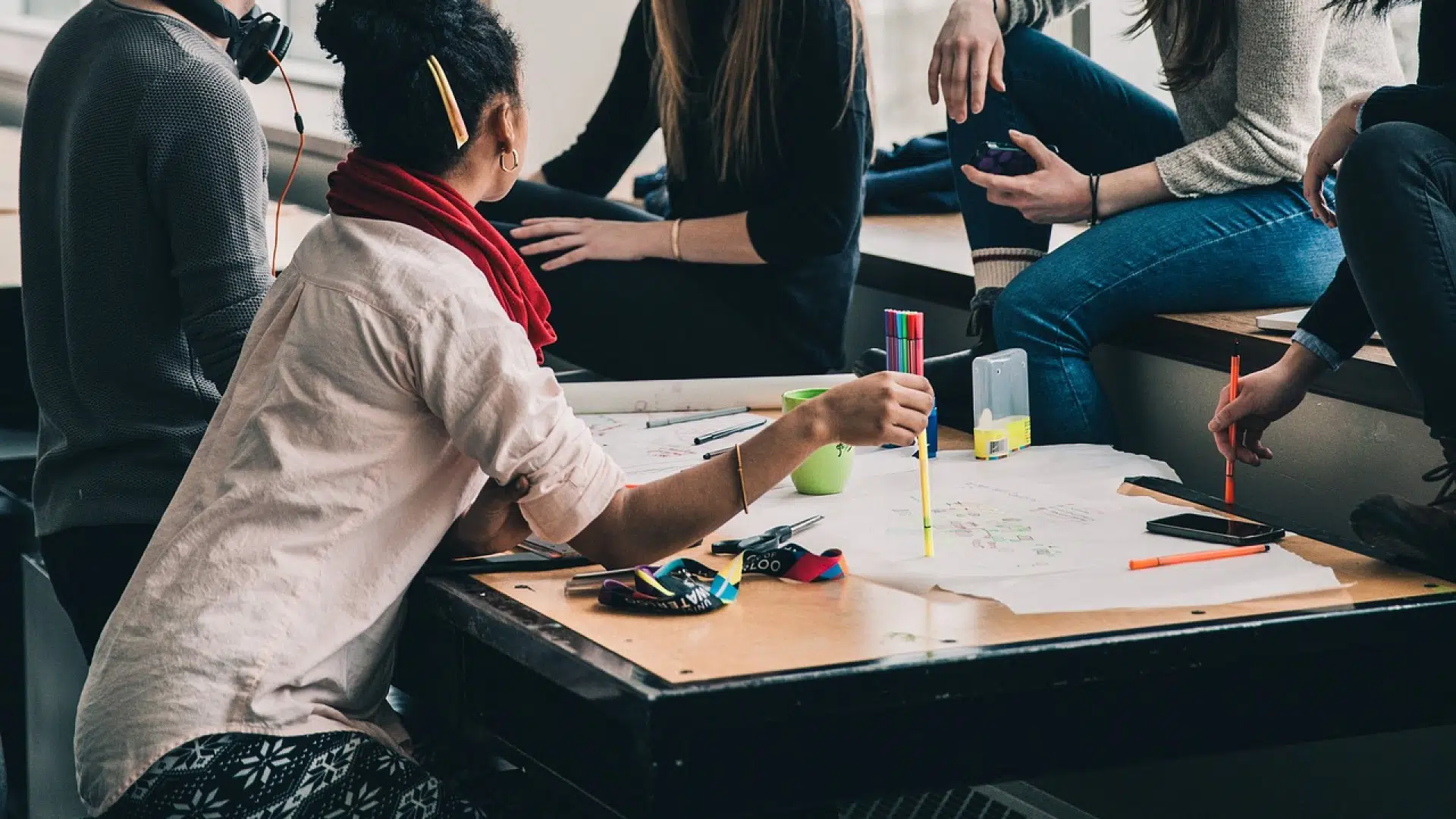 Trouver un travail et un logement, deux impératifs pour les étudiants !